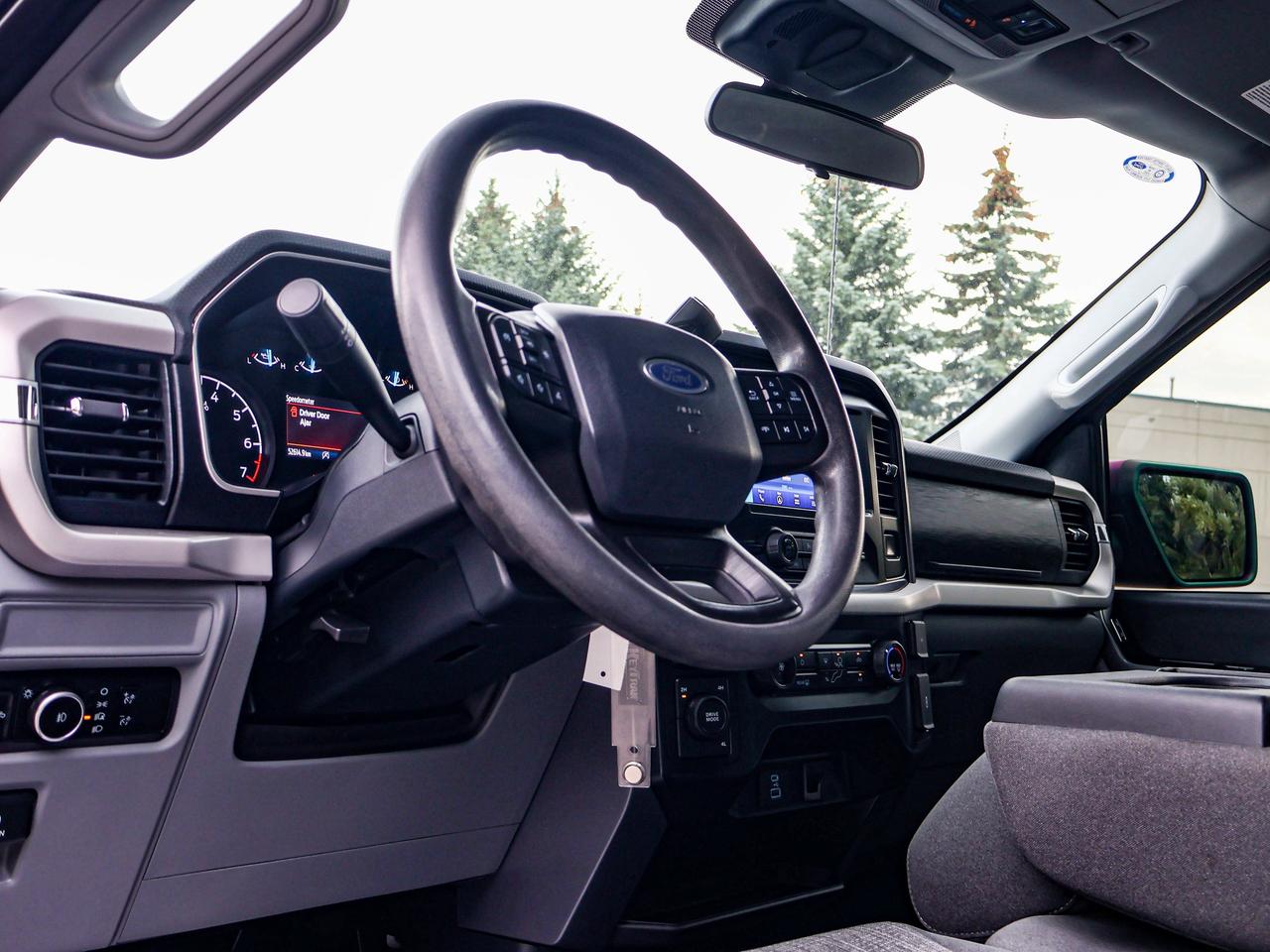2023 Ford F-150 XLT Photo