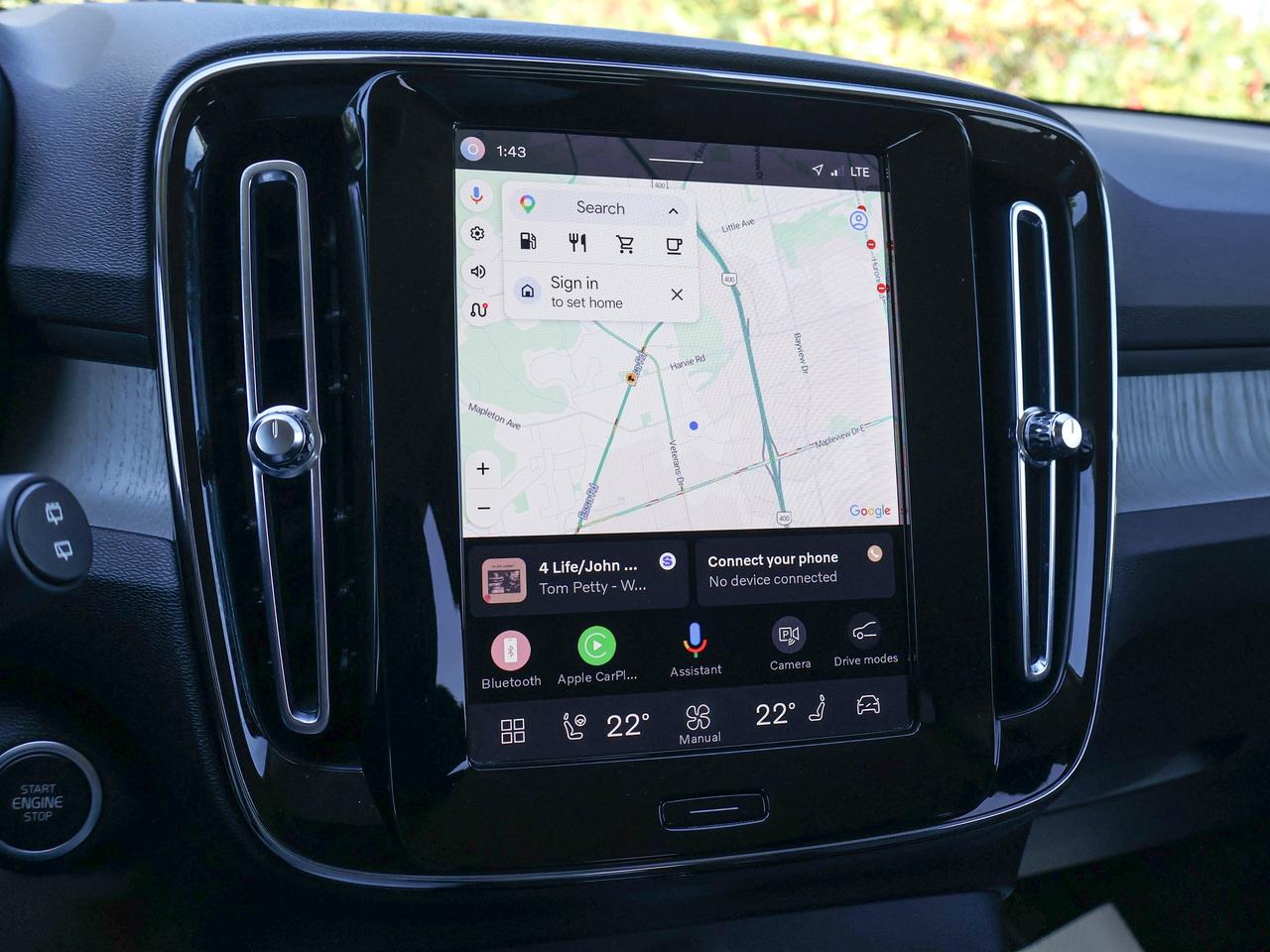 2023 Volvo XC40 Core Photo