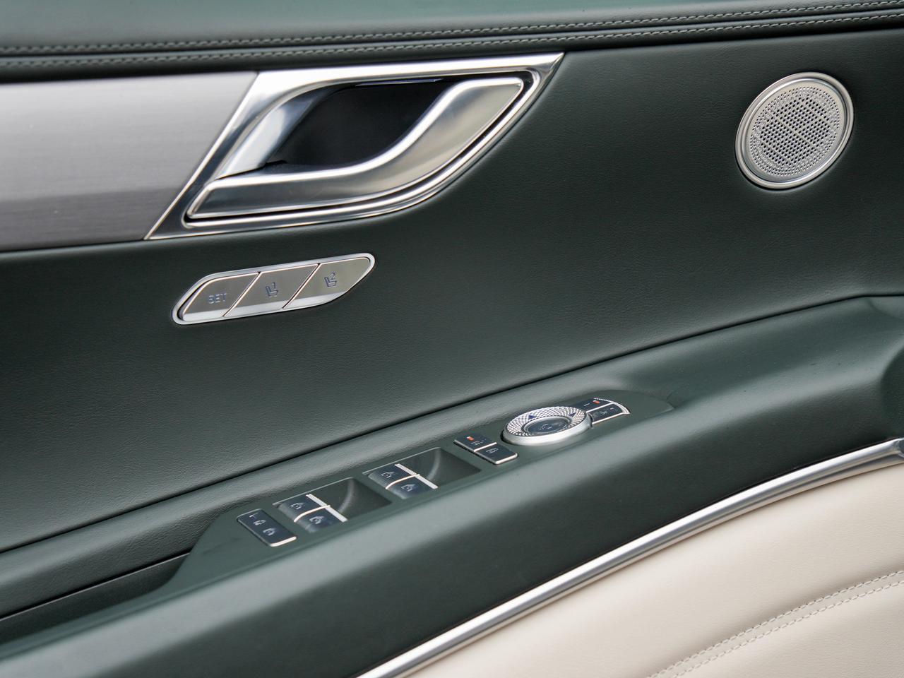 2025 Genesis GV80 2.5T Advanced Photo