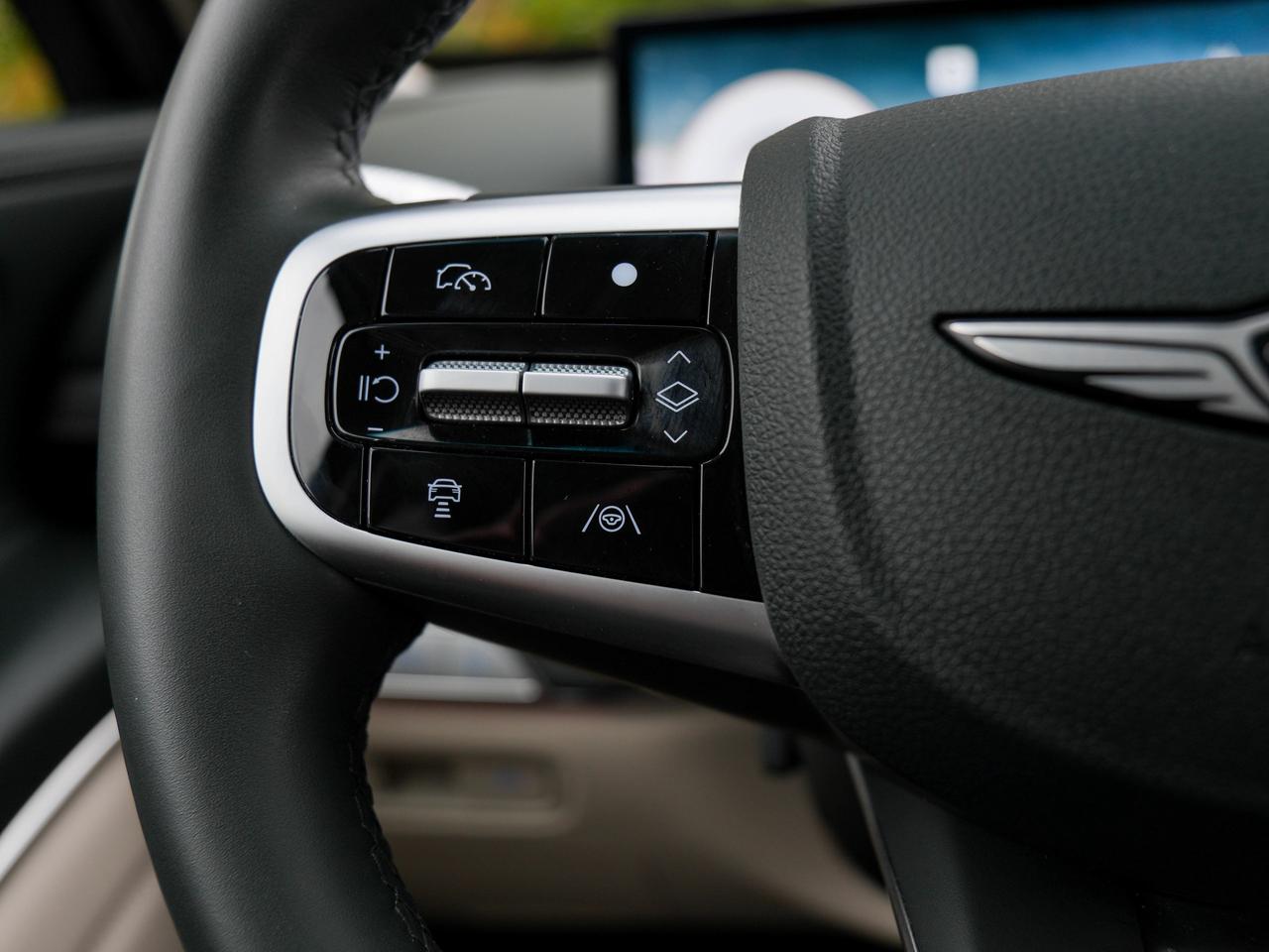 2025 Genesis GV80 2.5T Advanced Photo