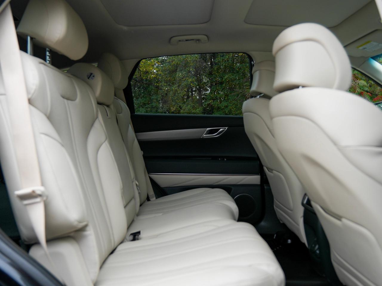 2025 Genesis GV80 2.5T Advanced Photo