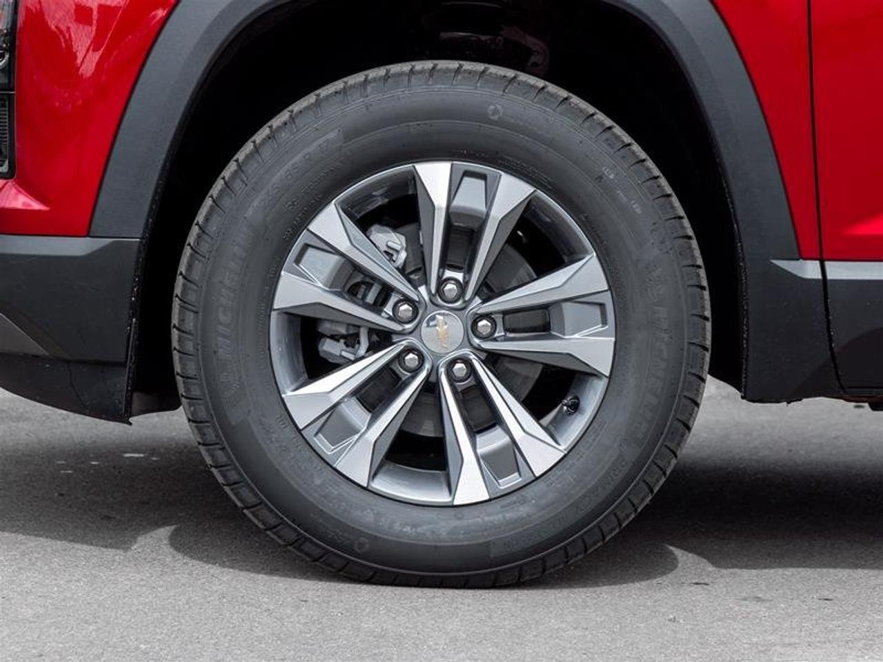 2027 Chevrolet Equinox LT Photo