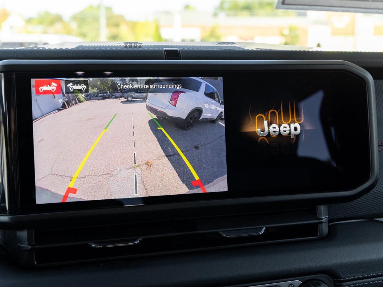 2027 Jeep Wrangler 4-Door RUBICON X Photo