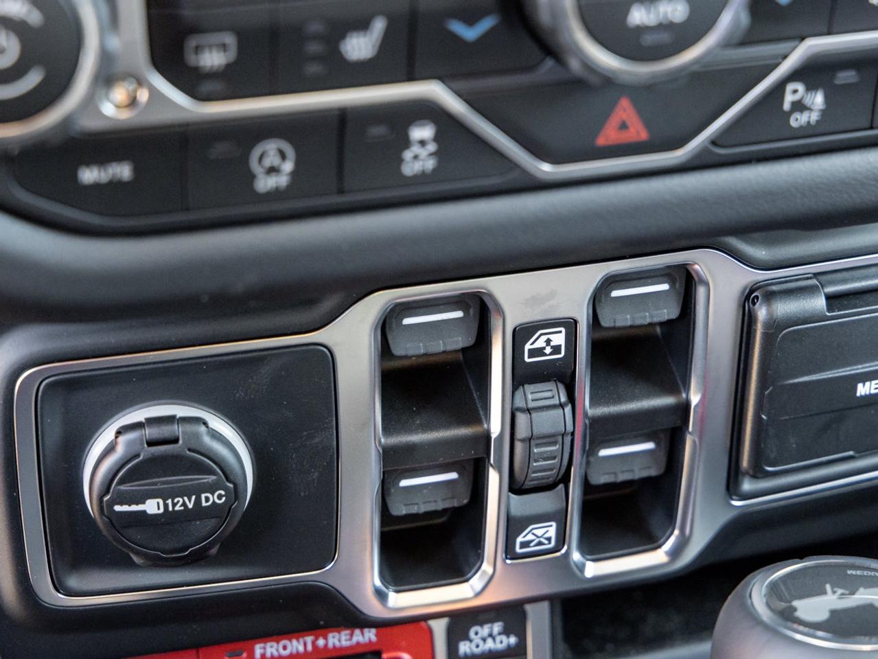 2027 Jeep Wrangler 4-Door RUBICON X Photo