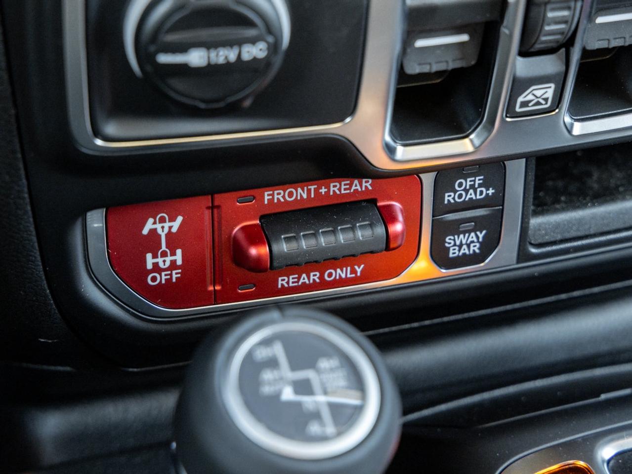 2027 Jeep Wrangler 4-Door RUBICON X Photo