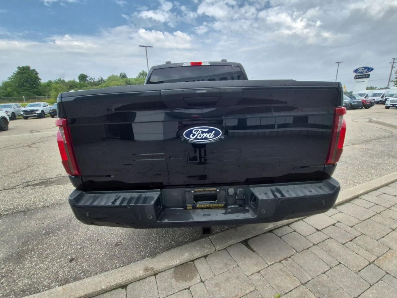 2024 Ford F-150 STX! SPORT PACKAGE WITH 20'S! REAR CAMERA! Photo