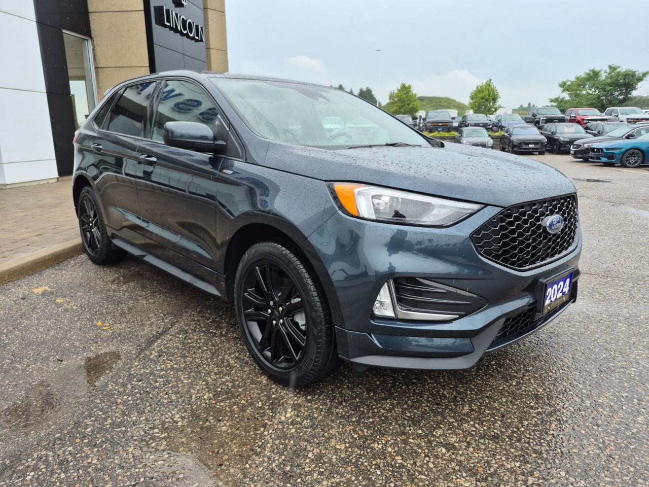 2024 Ford Edge ST LINE, COPILOT PACK! PANO ROOF, HEATED WHEEL! Photo2