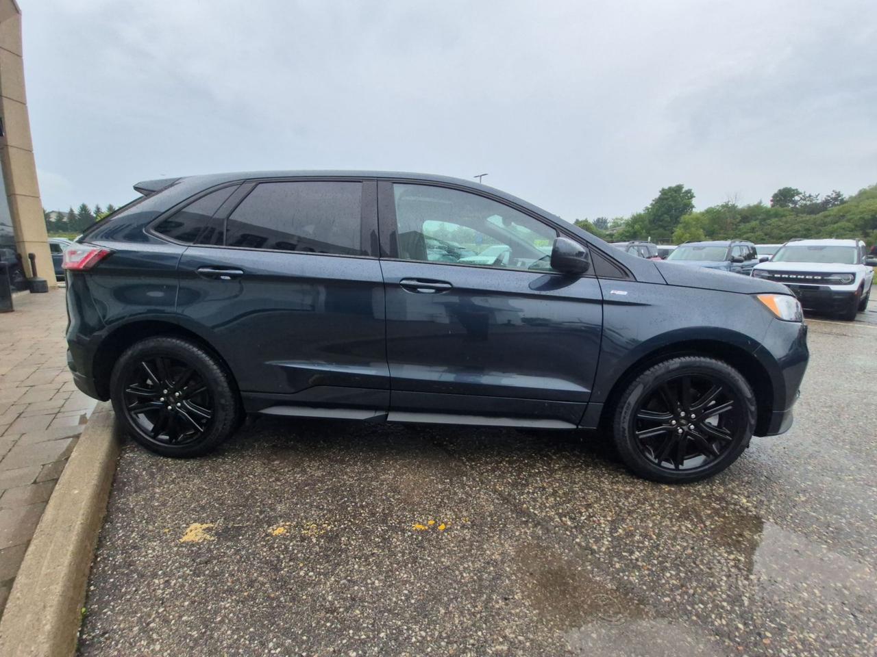 2024 Ford Edge ST LINE, COPILOT PACK! PANO ROOF, HEATED WHEEL! Photo3