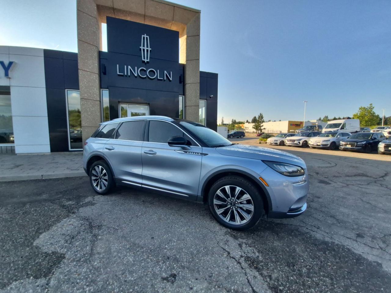 2022 Lincoln Corsair RESERVE, AWD, PANO ROOF, ELEMENTS PACK - HTD WHEEL Photo0
