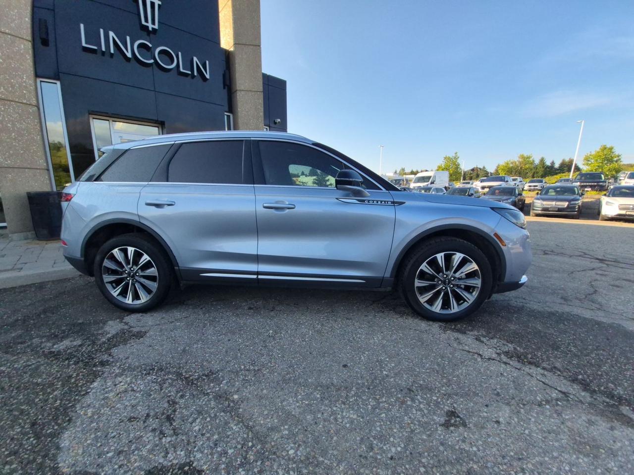 2022 Lincoln Corsair RESERVE, AWD, PANO ROOF, ELEMENTS PACK - HTD WHEEL Photo1