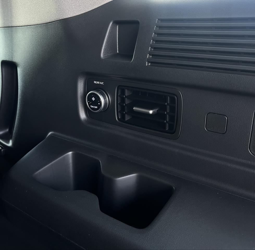 2026 Hyundai Santa Fe PREFERRED HEV 7 PASSENGERS Photo