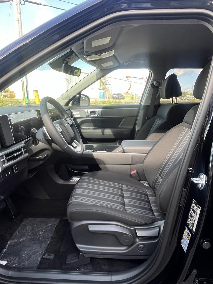 2026 Hyundai Santa Fe PREFERRED HEV 7 PASSENGERS Photo