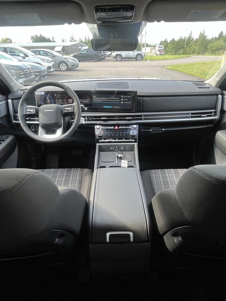 2026 Hyundai Santa Fe PREFERRED HEV 7 PASSENGERS Photo