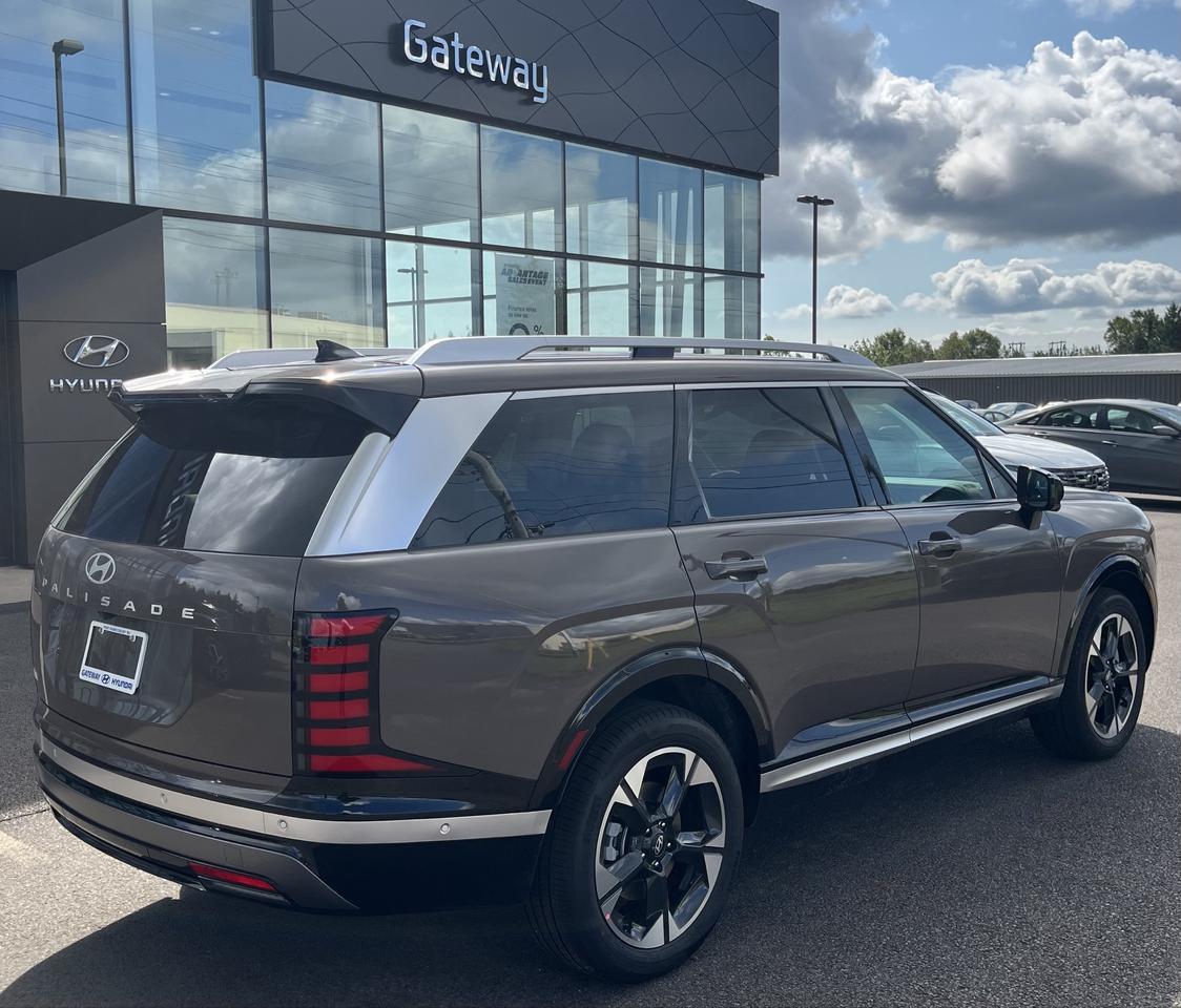 2027 Hyundai PALISADE LUXURY HEV 7 7 PASSENGERS Photo
