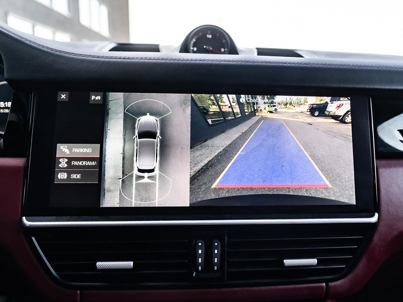 2019 Porsche Cayenne SPORT UTILITY 4-DR Photo37