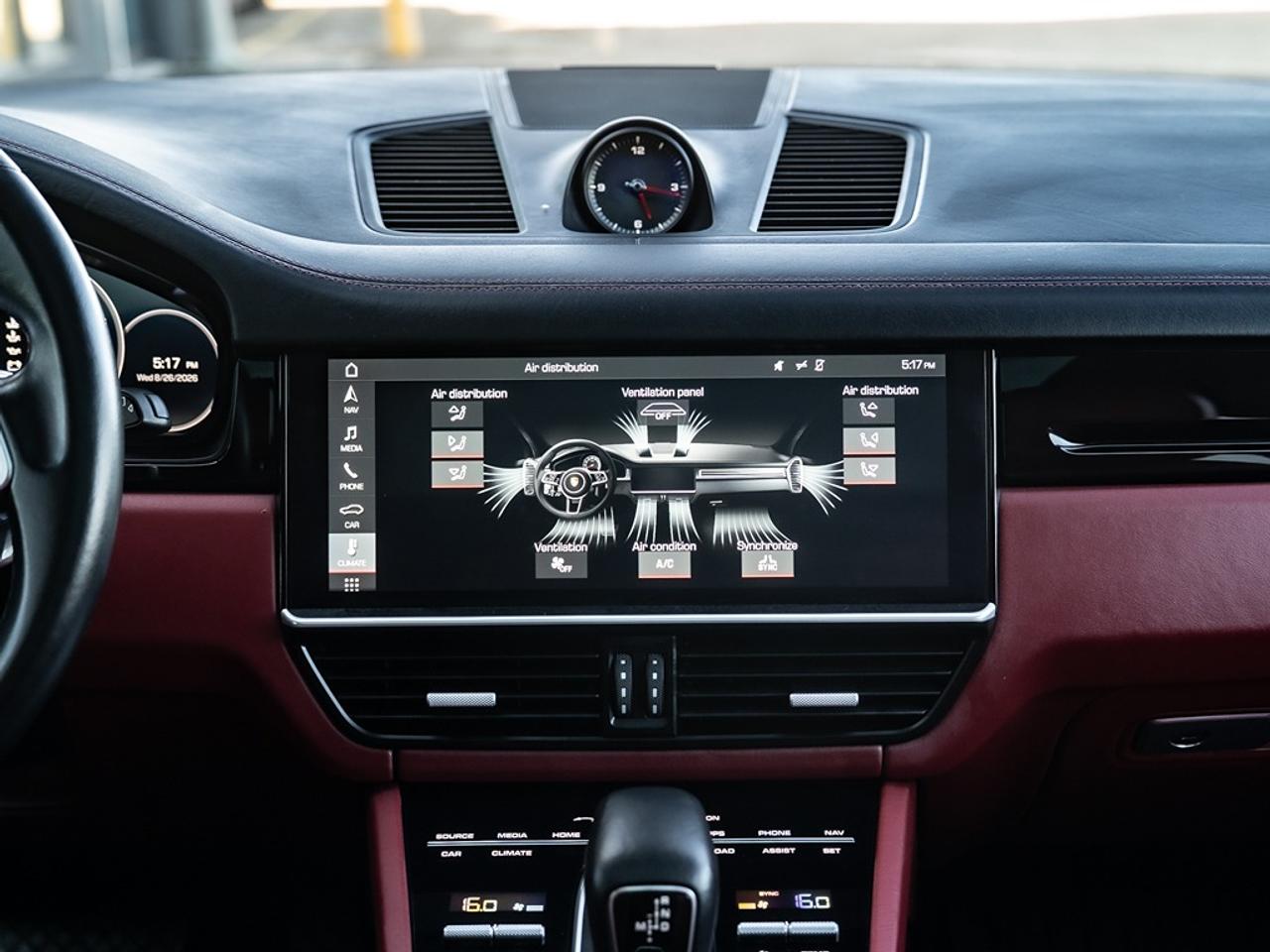 2019 Porsche Cayenne SPORT UTILITY 4-DR Photo8