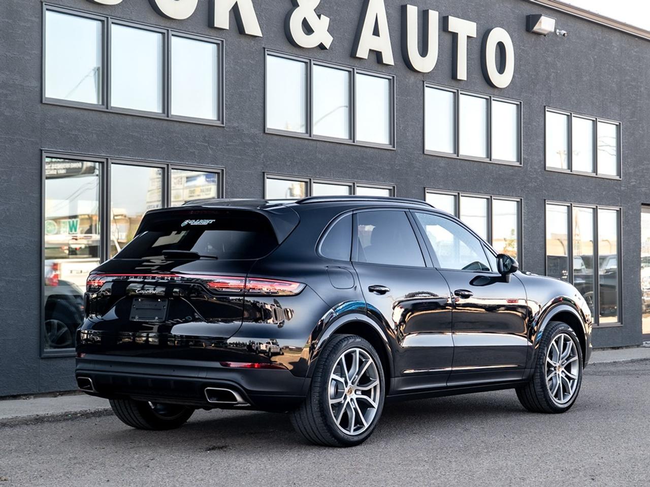 2019 Porsche Cayenne SPORT UTILITY 4-DR Photo5