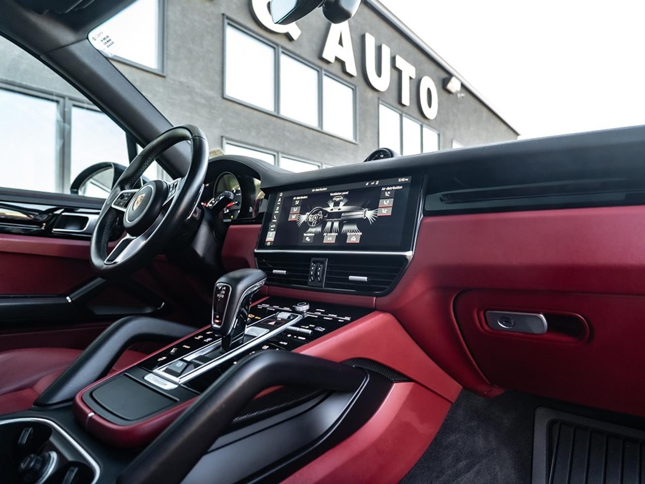 2019 Porsche Cayenne SPORT UTILITY 4-DR Photo43