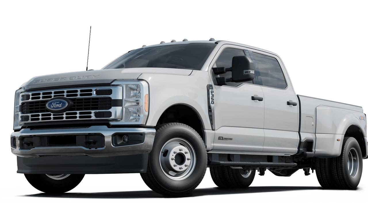 2023 Ford F-350 XL 4WD Crew Cab 8' Box Photo0