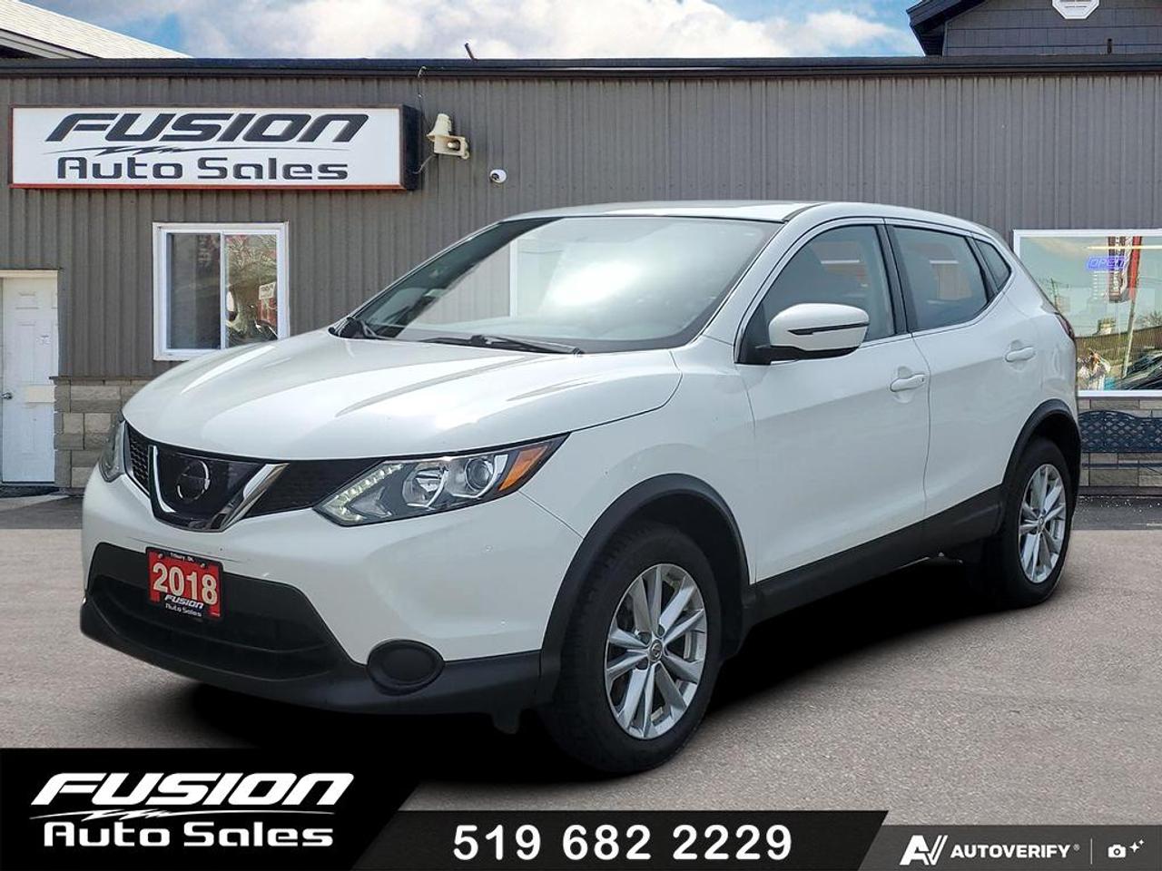 2018 Nissan Qashqai S - Photo #1