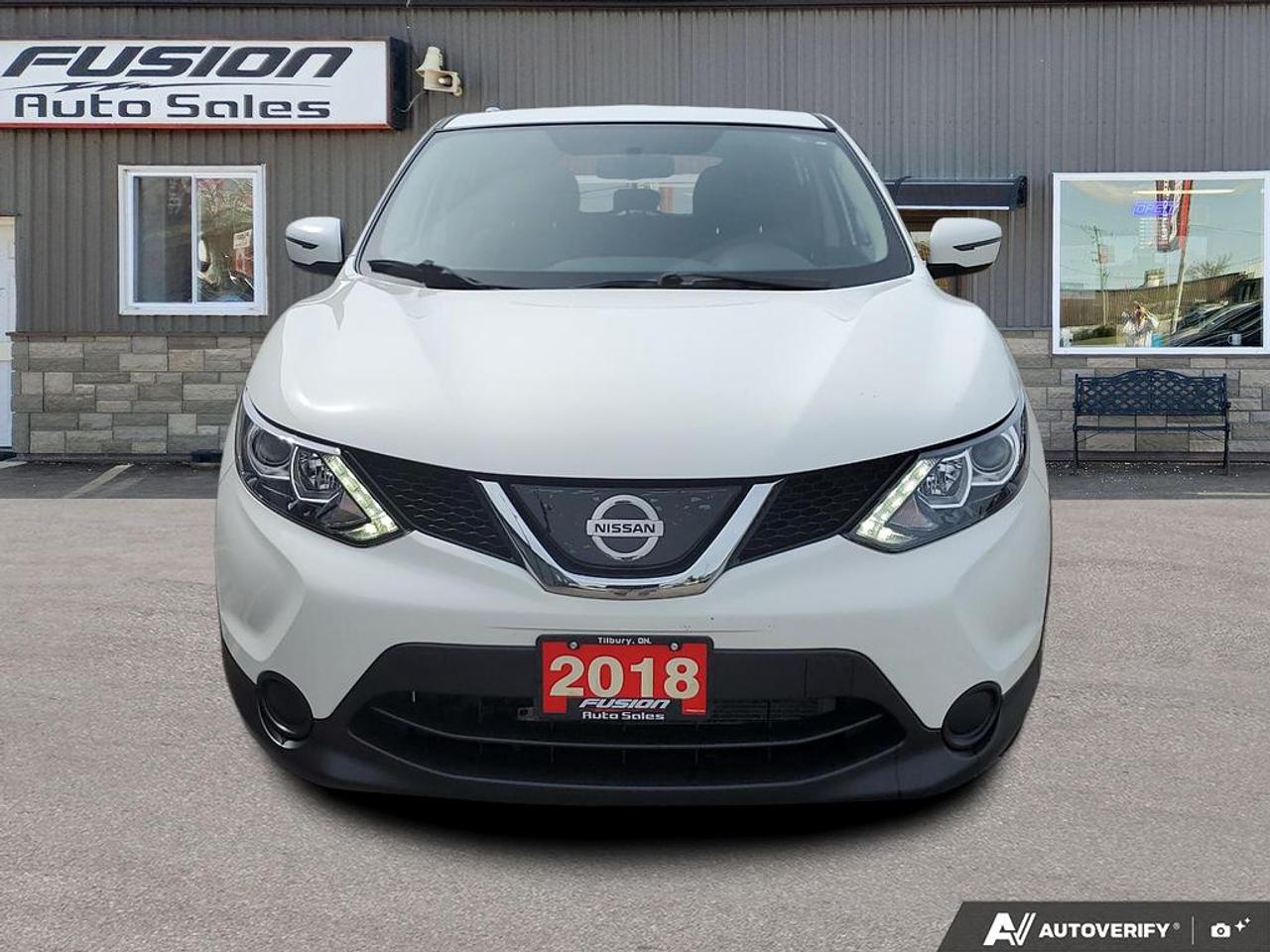2018 Nissan Qashqai S Photo2