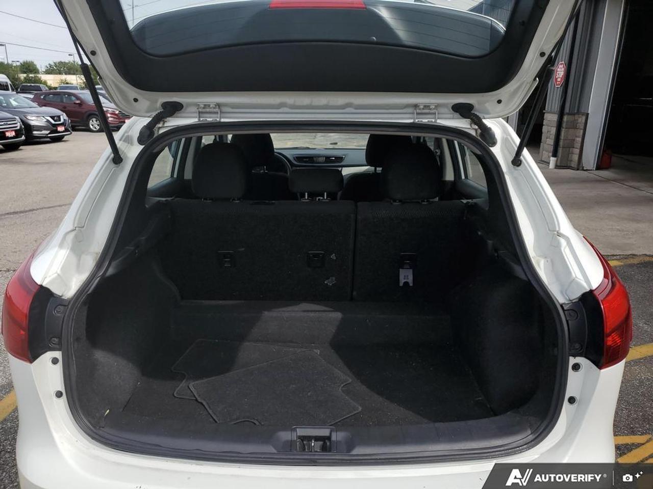 2018 Nissan Qashqai S Photo