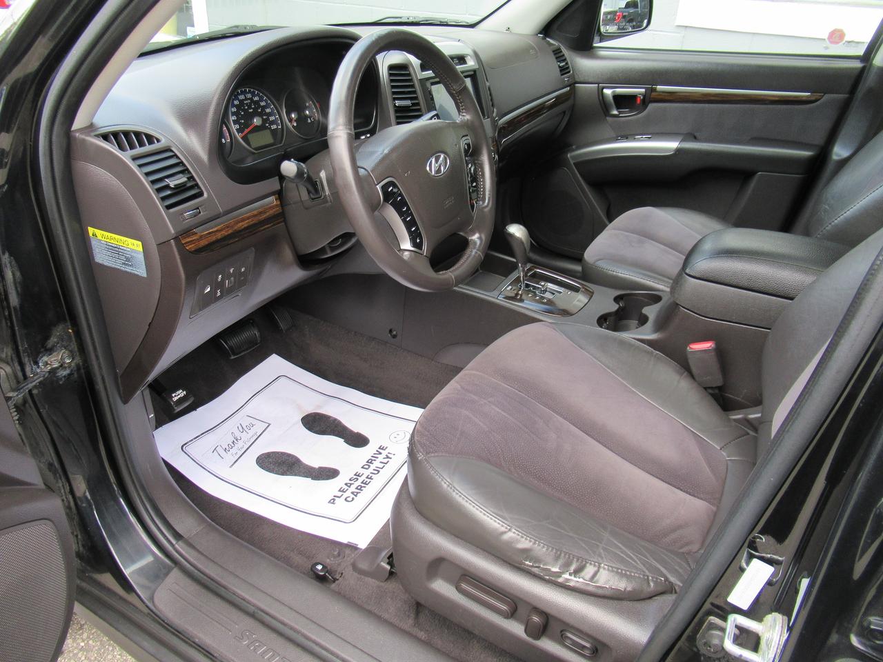 2012 Hyundai Santa Fe GL Sport - ALL WHEEL DRIVE Photo4