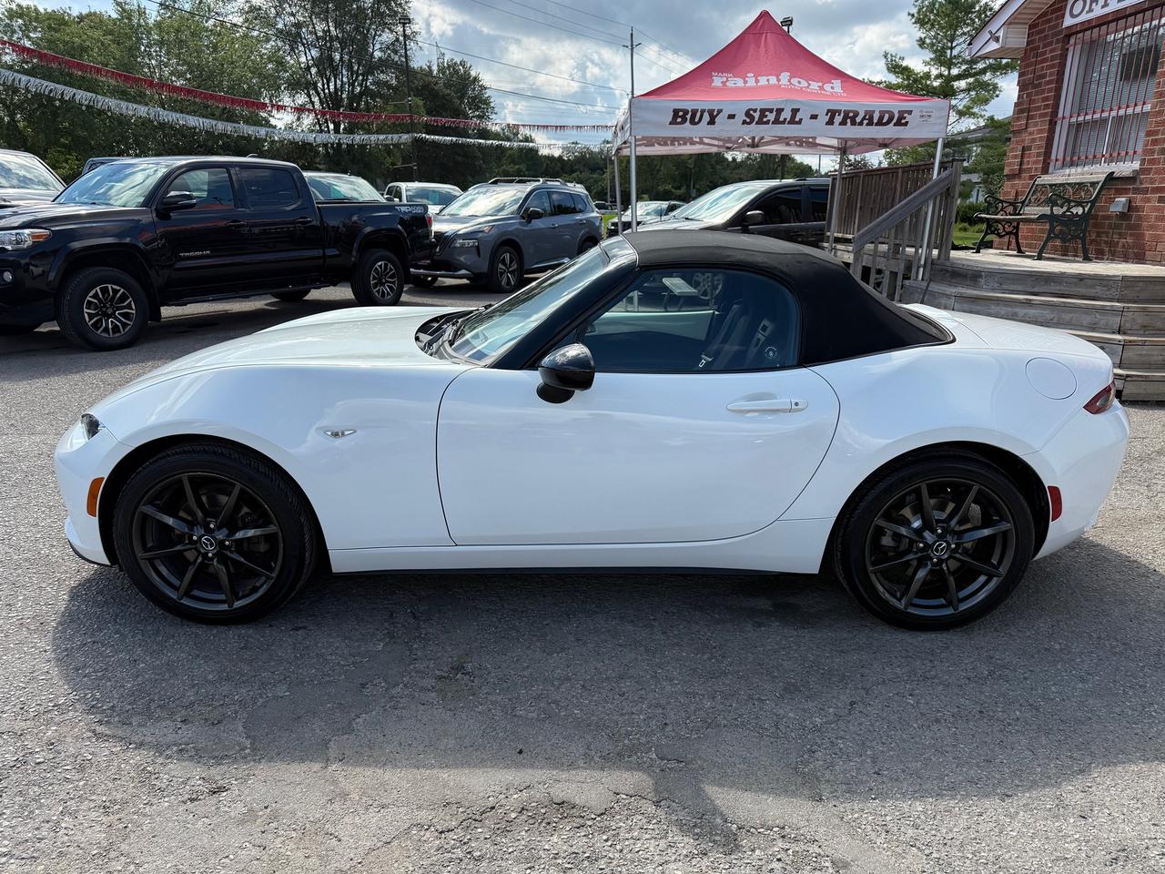 2016 Mazda Miata MX-5 GS Photo1