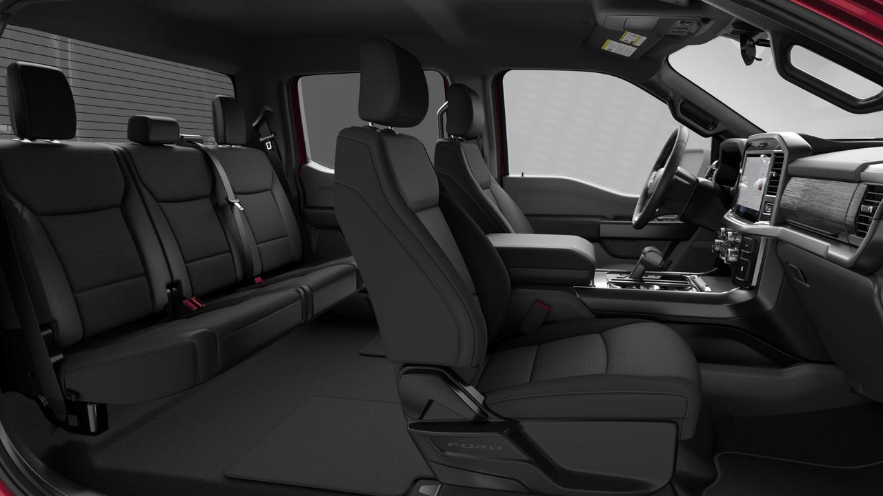 2026 Ford F-150 XLT Photo4