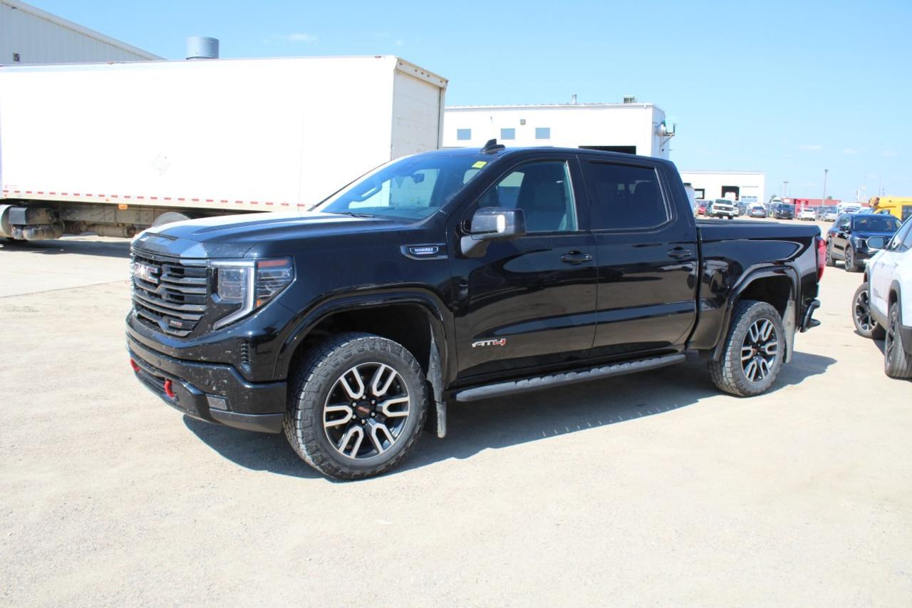 2023 GMC Sierra 1500 AT4 DURAMAX DSL Crew w/H&C L, S/R, NAV, BUC, HUD - Photo #1