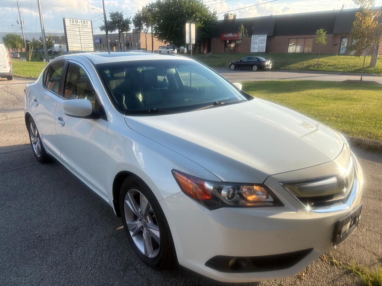 Used 2015 Acura ILX Tech Pkg for sale in North York, ON