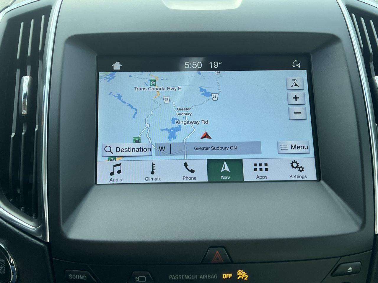 2019 Ford Edge Titanium AWD, HEATED LEATHER SEATS, NAV, REVERSE CAM, MOONROOF, POWER LIFTGATE!! Photo
