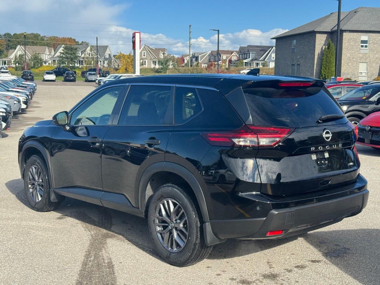 2024 Nissan Rogue AWD S Photo