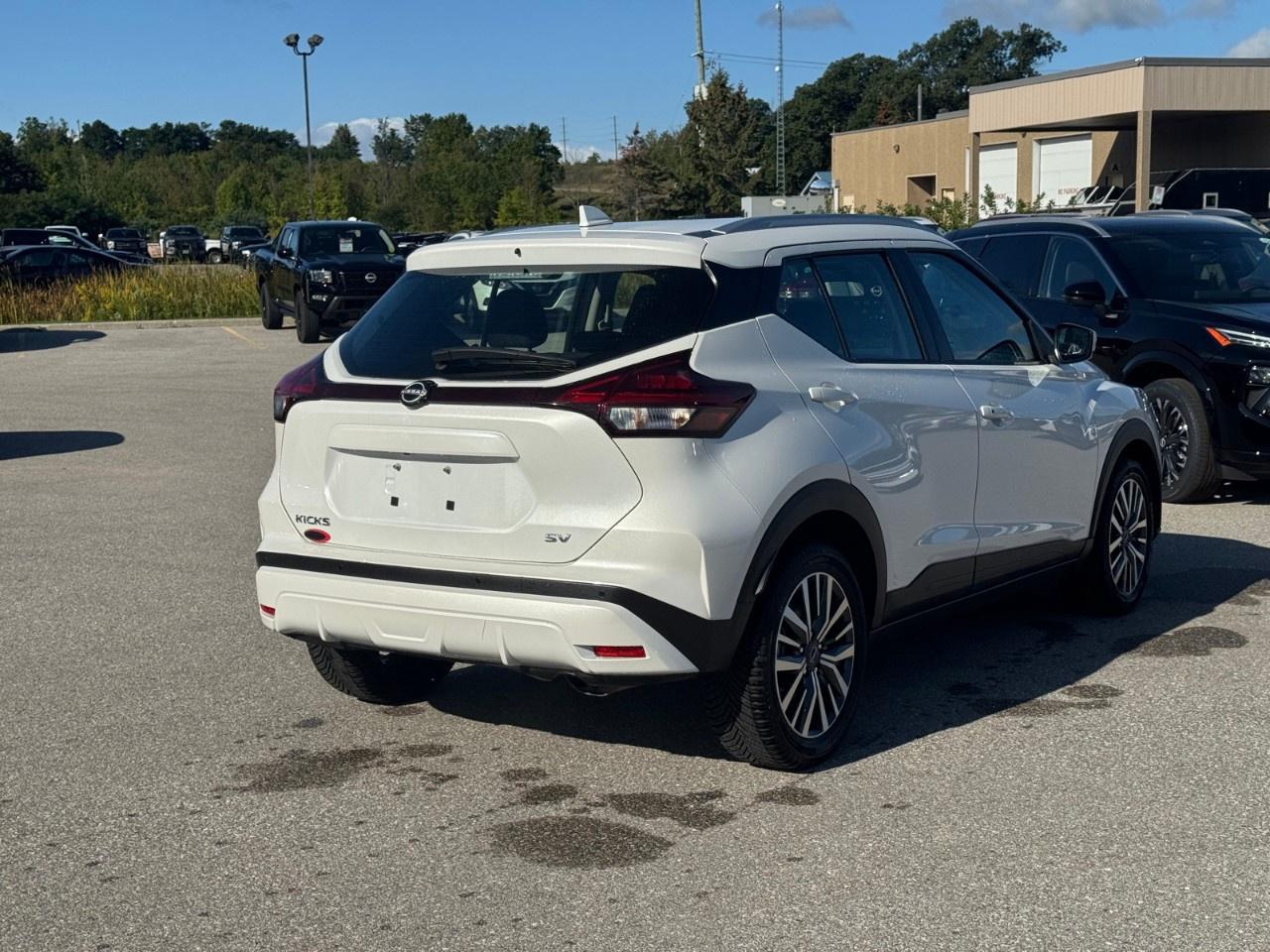 2024 Nissan Kicks SV FWD Photo