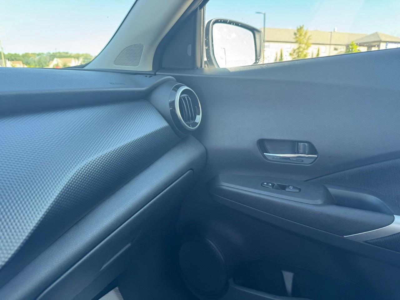 2024 Nissan Kicks SV FWD Photo