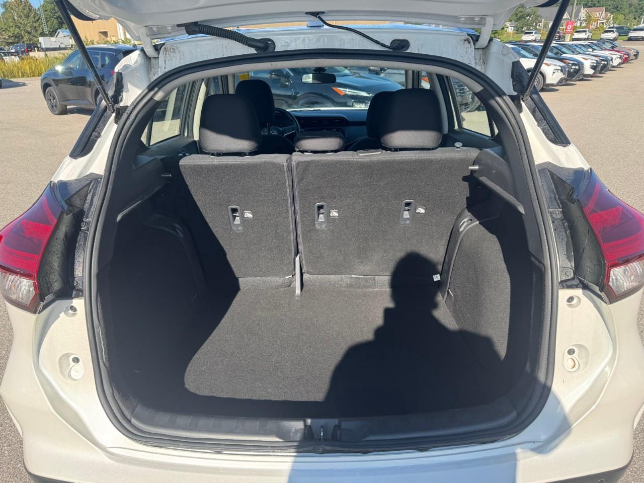 2024 Nissan Kicks SV FWD Photo