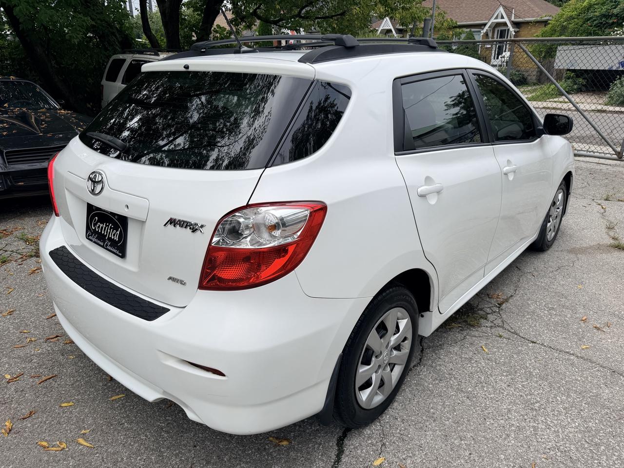 2012 Toyota Matrix S | 2.4L | AWD Photo4