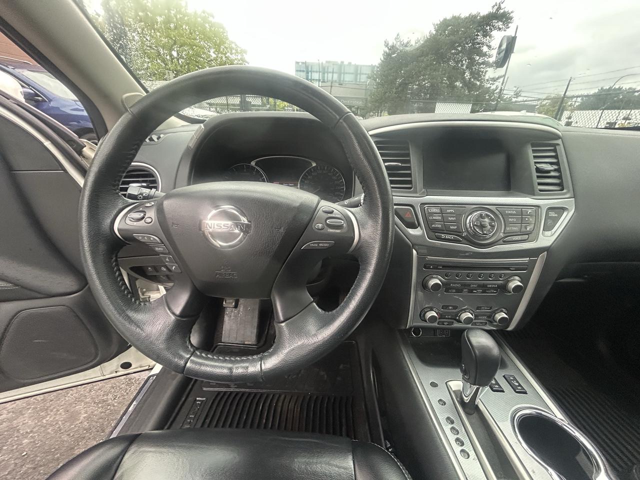 2018 Nissan Pathfinder S - Photo #12