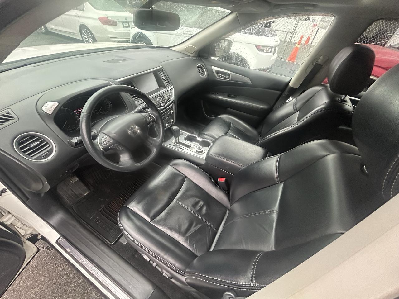 2018 Nissan Pathfinder S Photo