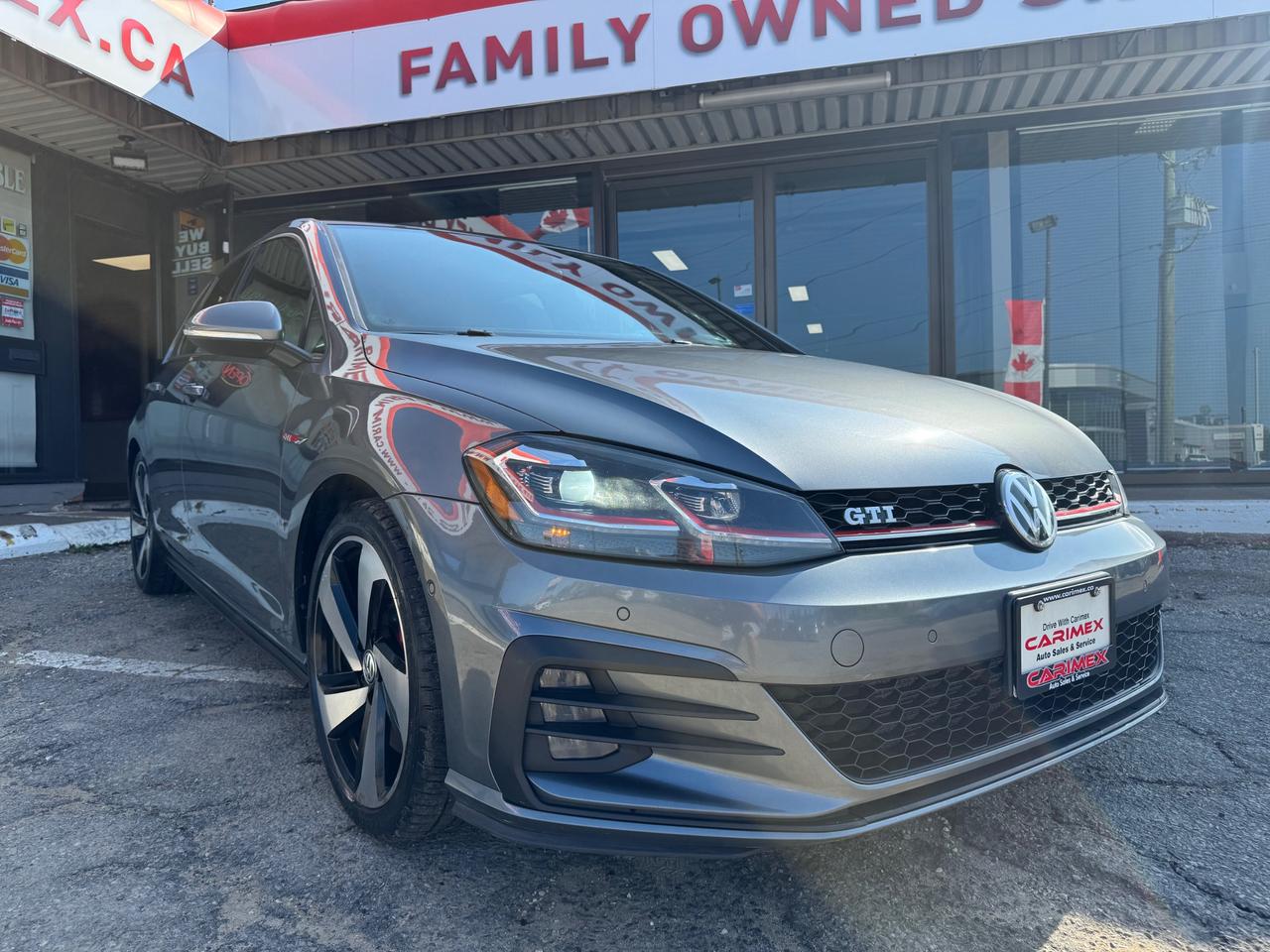 2018 Volkswagen Golf GTI 5-Door Autobahn Leather | Sunroof | NAVI | BSM Photo