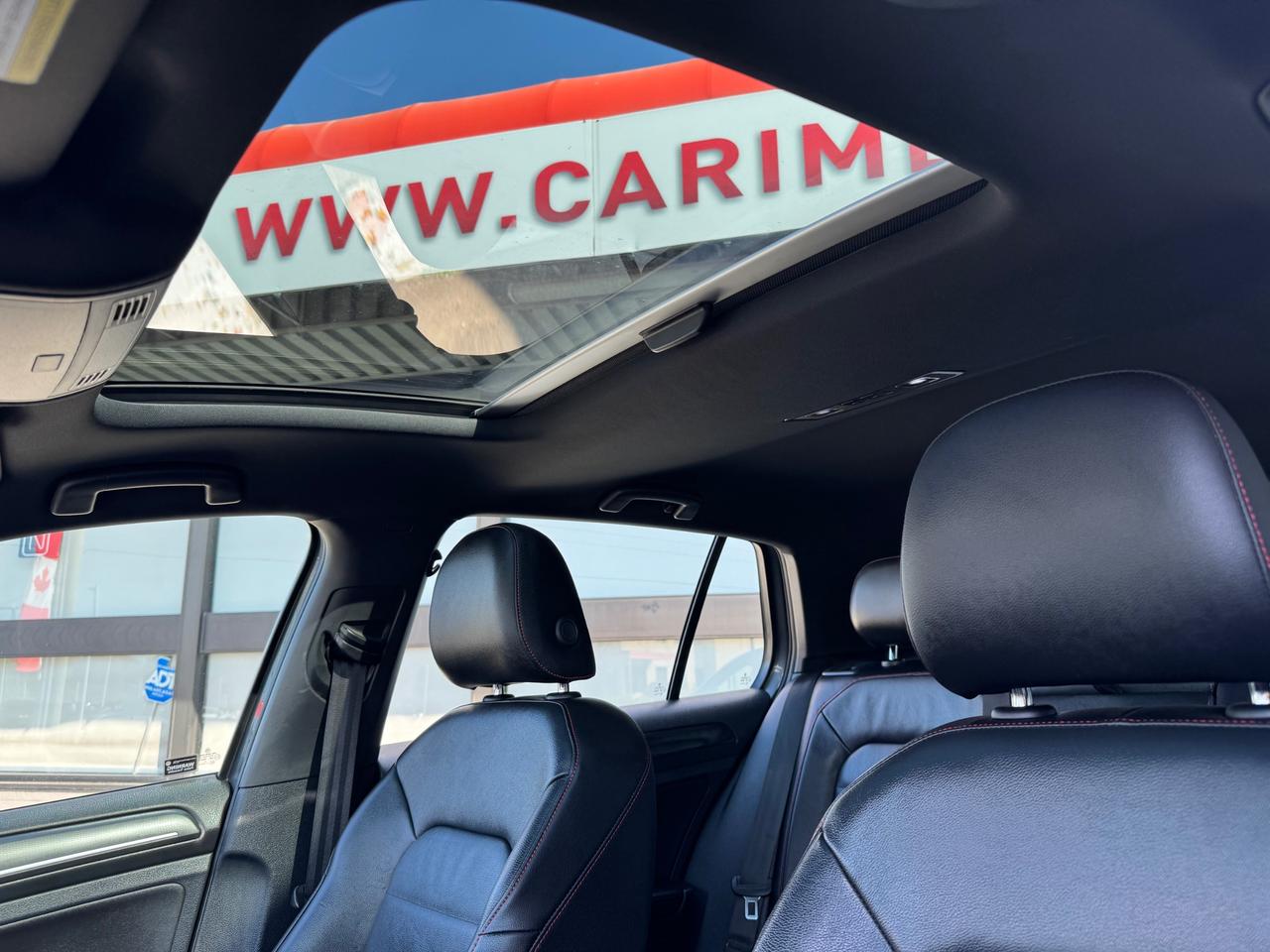 2018 Volkswagen Golf GTI 5-Door Autobahn Leather | Sunroof | NAVI | BSM Photo