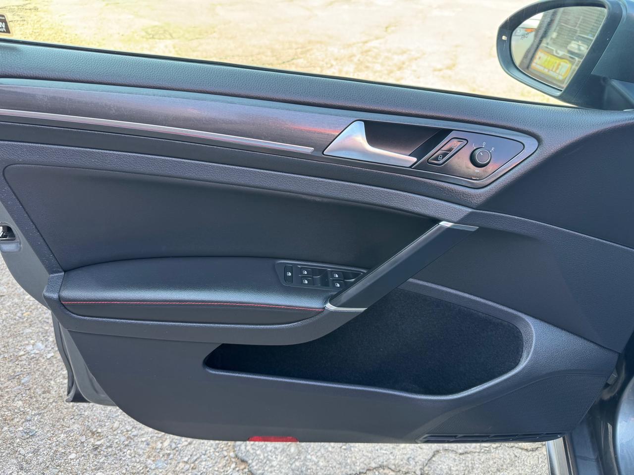 2018 Volkswagen Golf GTI 5-Door Autobahn Leather | Sunroof | NAVI | BSM Photo