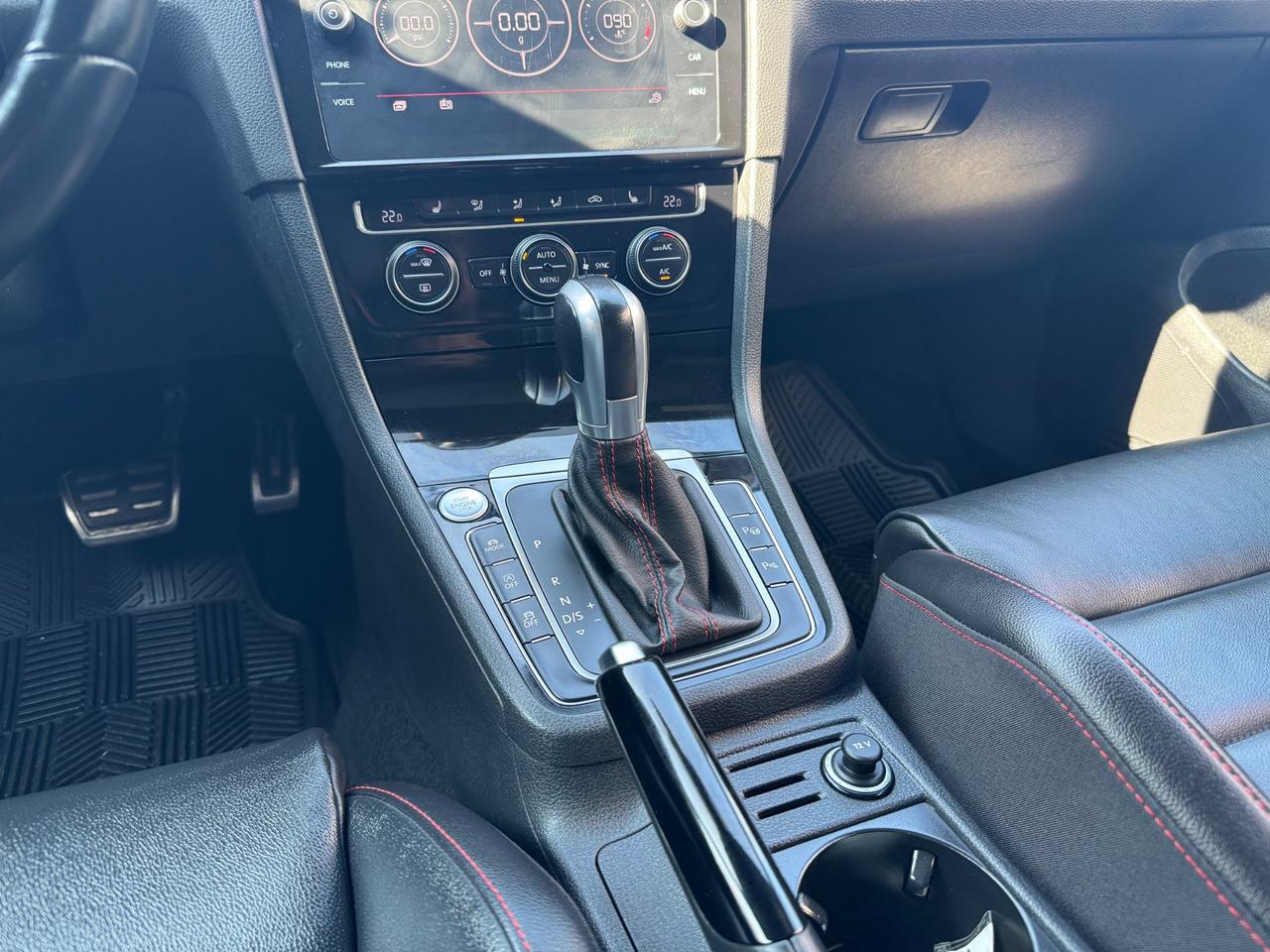 2018 Volkswagen Golf GTI 5-Door Autobahn Leather | Sunroof | NAVI | BSM Photo