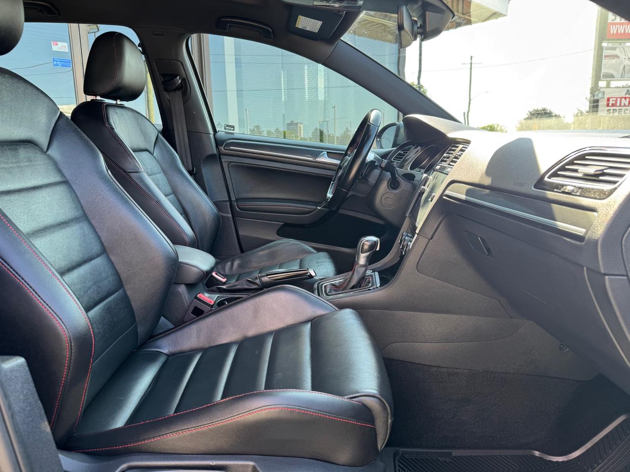 2018 Volkswagen Golf GTI 5-Door Autobahn Leather | Sunroof | NAVI | BSM Photo