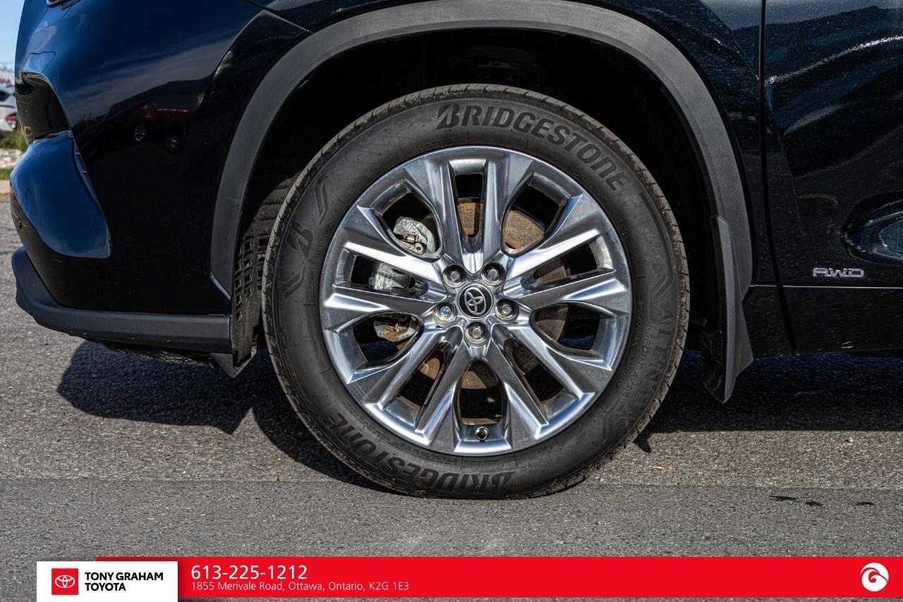 2026 Toyota Highlander Hybrid Limited Photo