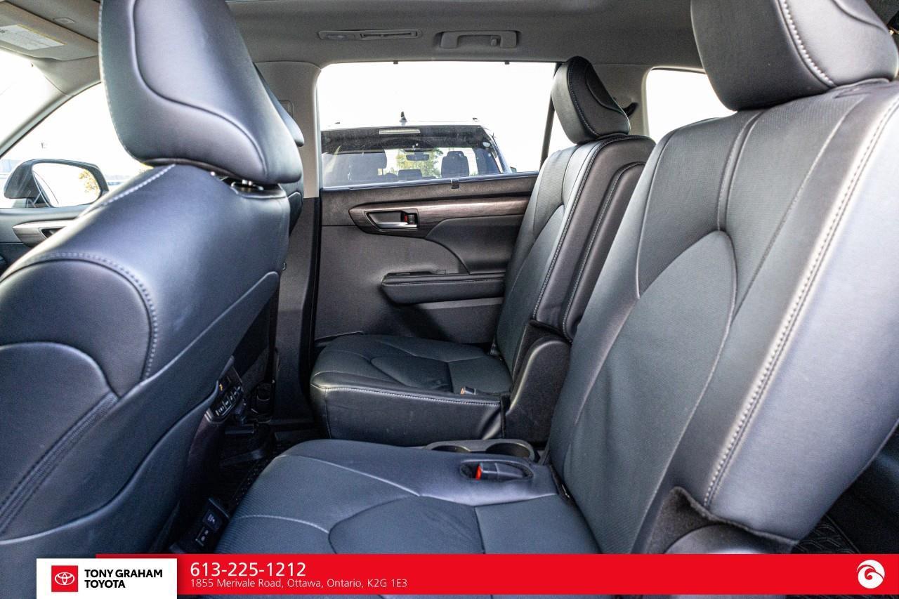 2026 Toyota Highlander Hybrid Limited Photo