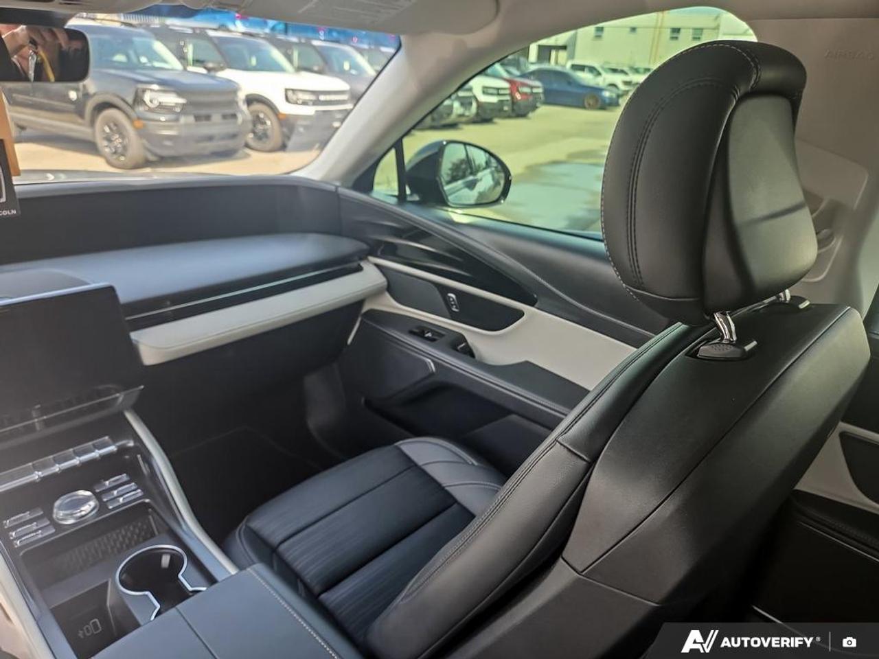 2024 Lincoln Nautilus Reserve ONE OWNER | NO ACCIDENTS Photo