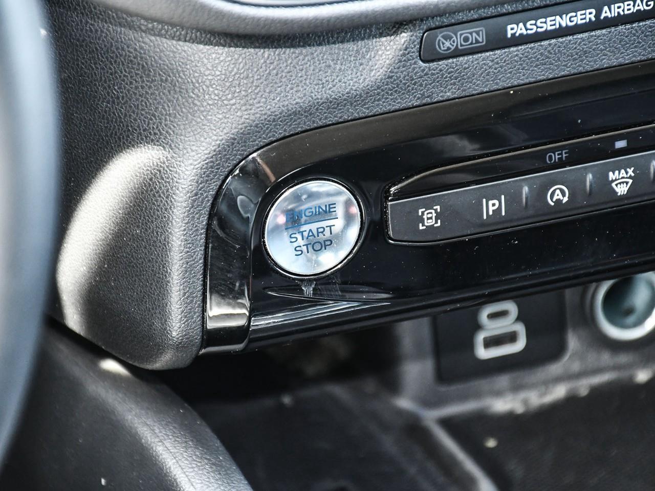 2024 Ford Escape Platinum HTD SEATS | HTD STEERING | ADAPTIVE CRUISE | REMOTE START Photo