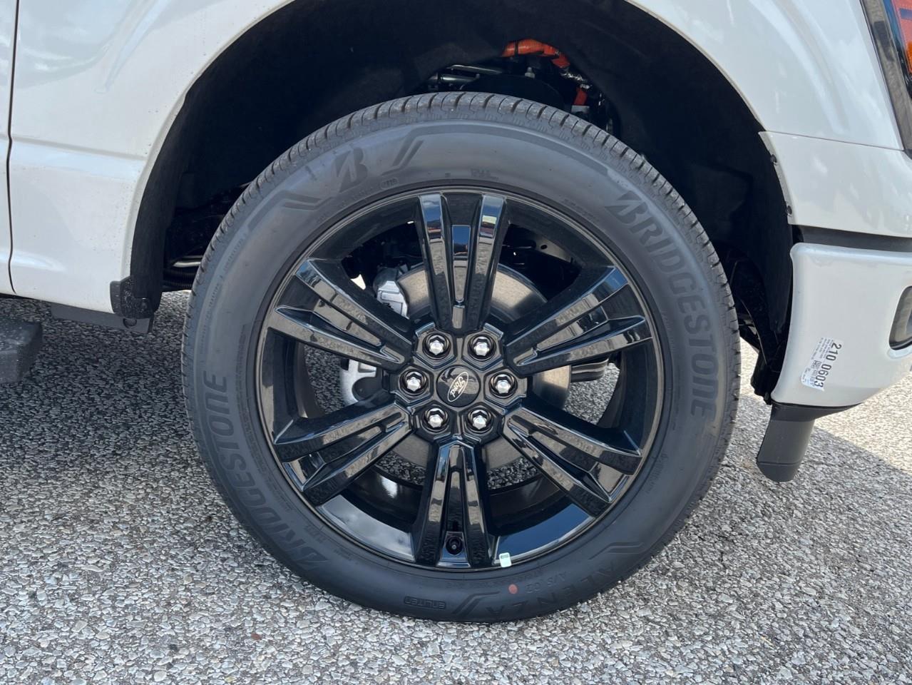 2026 Ford F-150 Lariat Photo