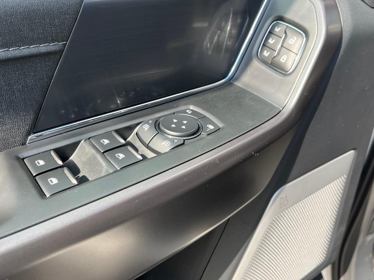 2026 Ford F-150 Lariat Photo